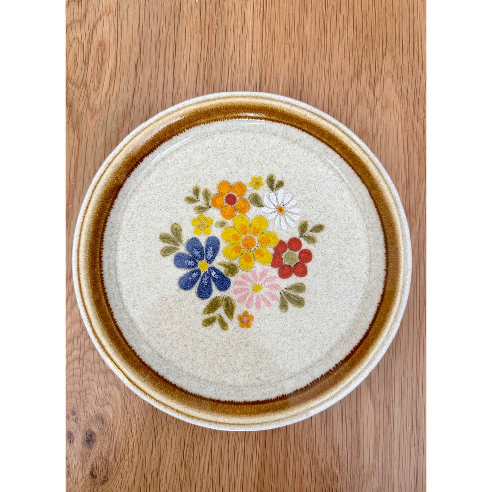 Vtg 2x Mikasa Stone Manor Floribunda 8" Salad Plates F5813 - AS IS - Picture 4 of 6